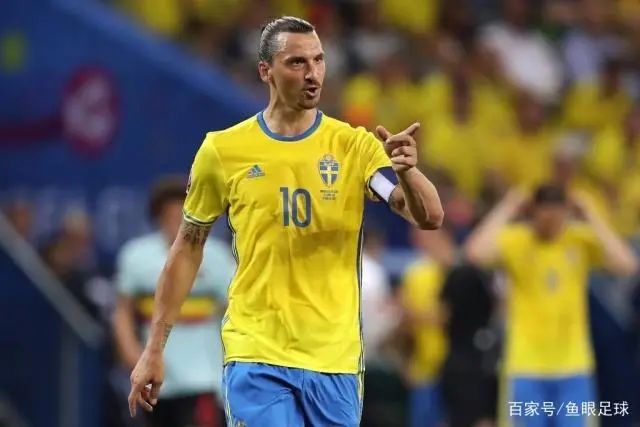 足球历史经典反超_足球历史经典比赛_足球反击名场面